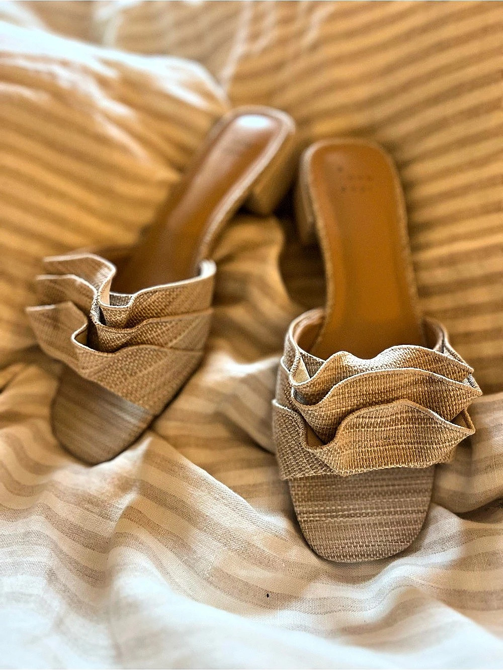 A New Day Ruffle Sandals in Tan (Size 7.5M)